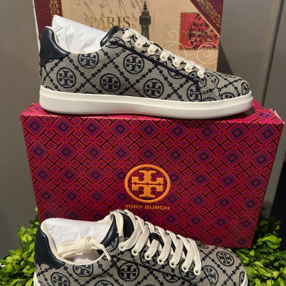 Tory Burch T - Monogram Low-Top Sneakers